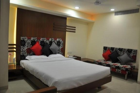 Fabhotel Amrit Residency Indore Room photo